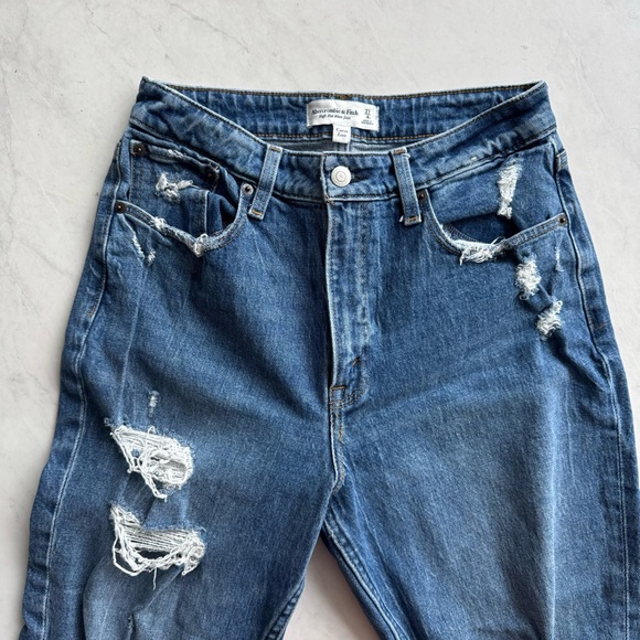 Abercrombie & Fitch Mom Jeans - Picture 4 of 6